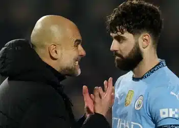 Man City ‘vỡ mộng’ ở phút bù giờ