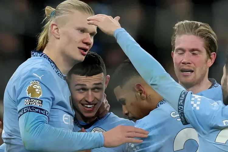 Haaland tỏa sáng, Man City thắp lại hy vọng vào top 4