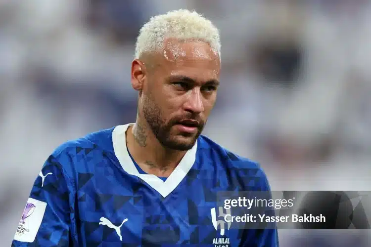 Neymar kiếm tiền khiến Ronaldo, Messi phải ngước nhìn