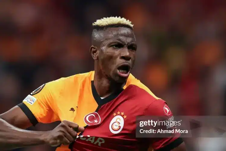 Arsenal coi chừng sai lầm với Osimhen