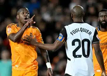 Real Madrid lội ngược dòng khó tin trước Valencia