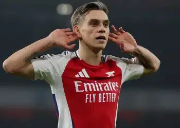 Arsenal ngược dòng hạ gục Tottenham