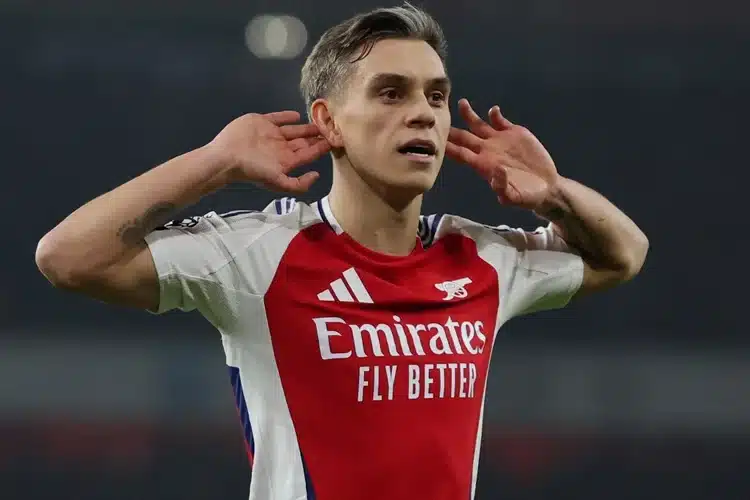 Arsenal ngược dòng hạ gục Tottenham