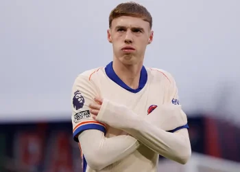 Chelsea ngã ngựa, Liverpool tiến gần hơn tới ngôi vương Premier League