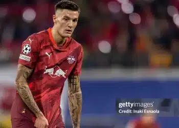 HLV Leipzig dập tắt hy vọng của Arsenal