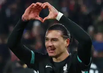 Arsenal hòa đáng tiếc, cơ hội vô địch Premier League ngày càng xa vời