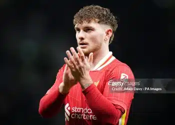 Liverpool ra giá bán Harvery Elliott