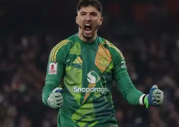 10 người MU làm nên kỳ tích trước Arsenal