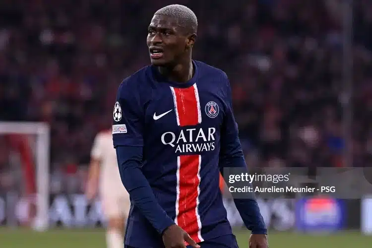 Sao PSG đồng ý gia nhập MU?