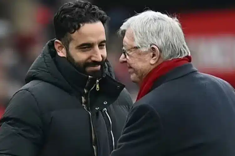 Lời khuyên của Sir Alex không thể cứu MU khỏi thảm bại