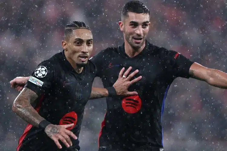 Barcelona giành 3 điểm sau màn rượt đuổi tỷ số nghẹt thở