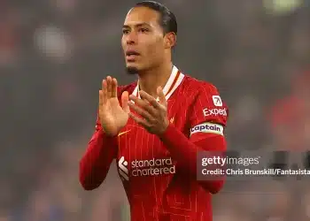 Derby nước Anh nguy cơ bị hoãn vì bão tuyết