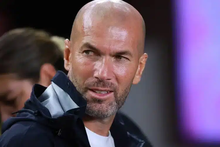 Deschamps mang tin vui cho Zidane