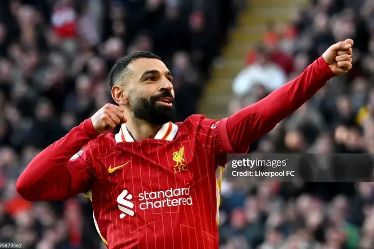 Liverpool đại thắng, giúp Wolves trụ ở khu vực an toàn