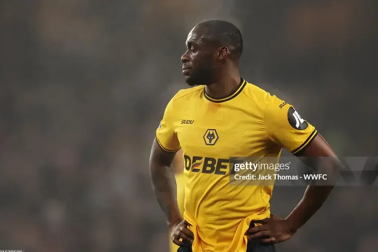 Wolves có lại hòn đá tảng ở hàng phòng ngự để chống Arsenal