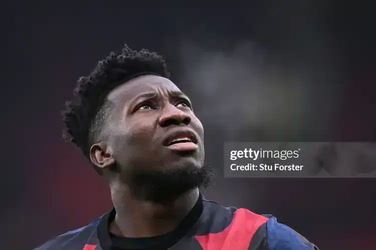 MU phải 'trảm' Onana trước khi quá muộn