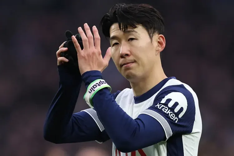 Tottenham chìm sâu trong khủng hoảng