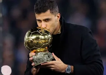 Rodri khẩu chiến với Ronaldo về Quả bóng vàng