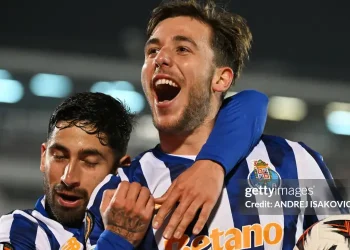 Barca trả giá đắt khi Man City công bố tân binh thứ 4