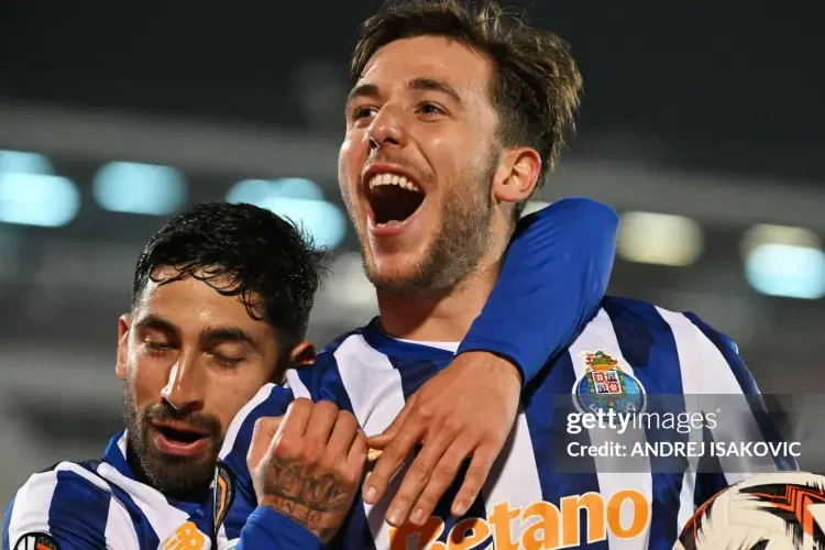 Barca trả giá đắt khi Man City công bố tân binh thứ 4