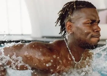 Pogba rộng cửa trở lại Manchester United