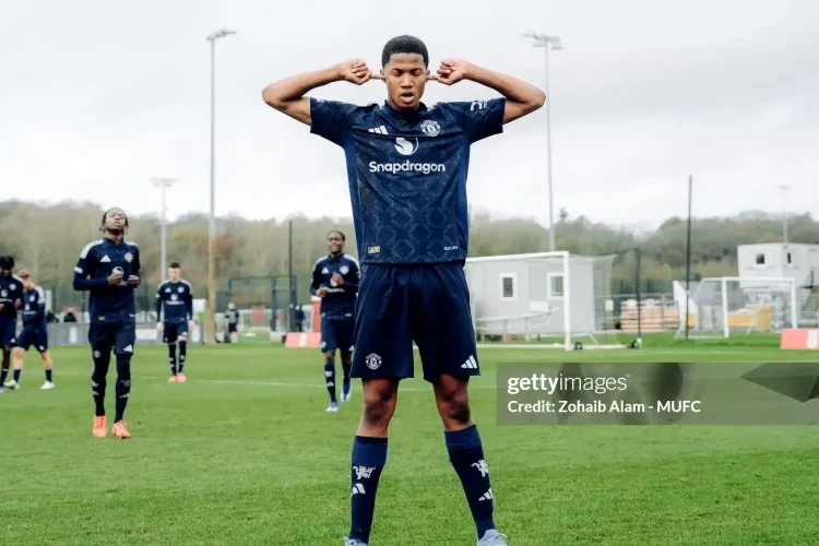 Chido Obi-Martin là tương lai của Manchester United