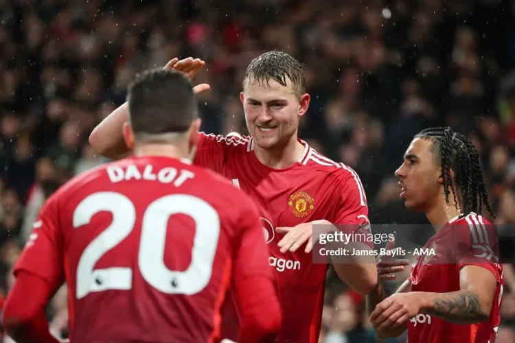 Manchester United ghi bàn từ cố định tốt nhất Premier League