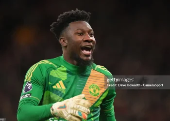 Onana là ác mộng giữa khung thành Manchester United