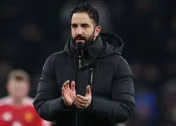 Nỗi buồn của HLV Amorim