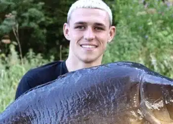 Phil Foden và niềm đam mê vô tận với câu cá