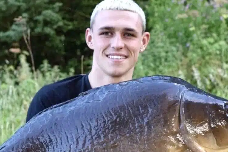 Phil Foden và niềm đam mê vô tận với câu cá