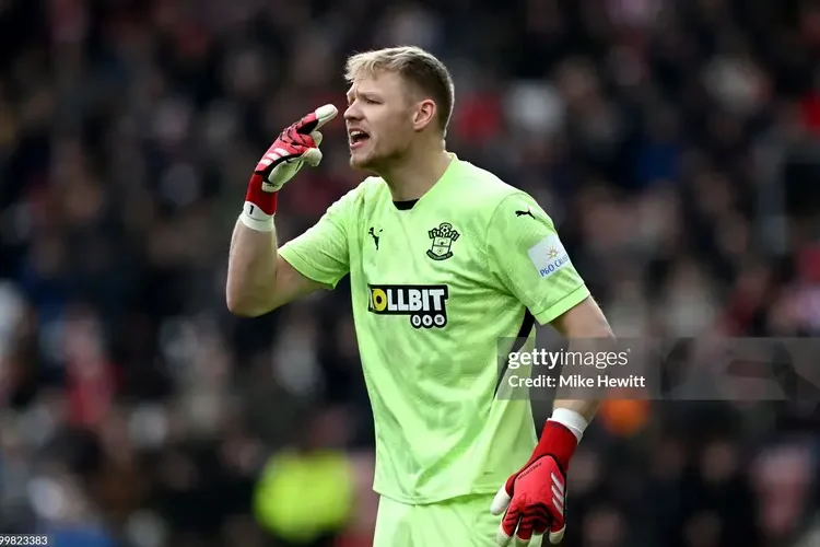 Arsenal mất 1 triệu bảng nếu Southampton xuống hạng