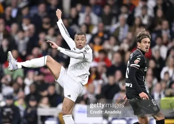 Lý do Mbappe chưa có bàn thắng từ đá phạt trực tiếp