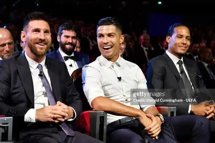 Cơ hội để Messi đối đầu Ronaldo