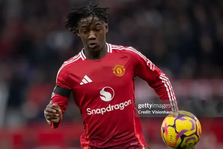 Scholes so sánh sao trẻ Manchester United với Zidane