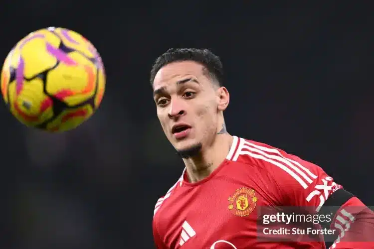 Tuổi thơ dữ dội của Antony