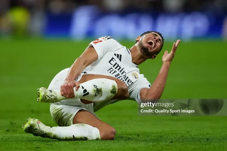 Trọng tài bị tố thiên vị Real Madrid