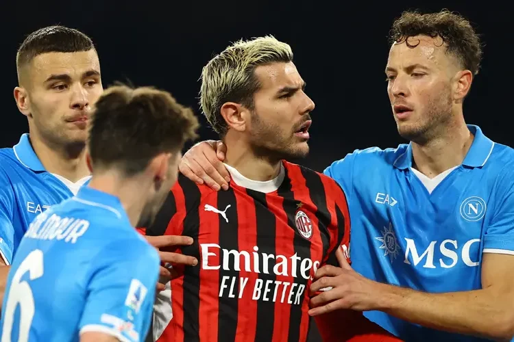 AC Milan chạm đáy thất vọng