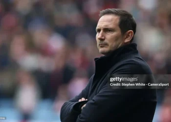 HLV Lampard trở lại ấn tượng