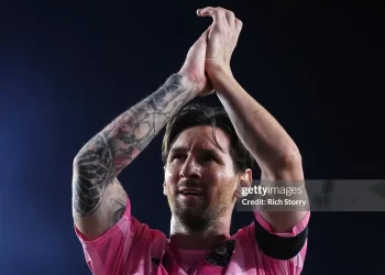 HLV Ranieri tiếp tục gây ấn tượng