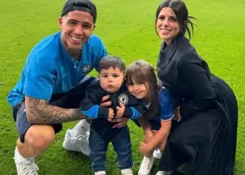 Enzo suýt mất vợ vào tay đồng đội