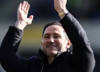 Lampard tạo kỳ tích tại Championship