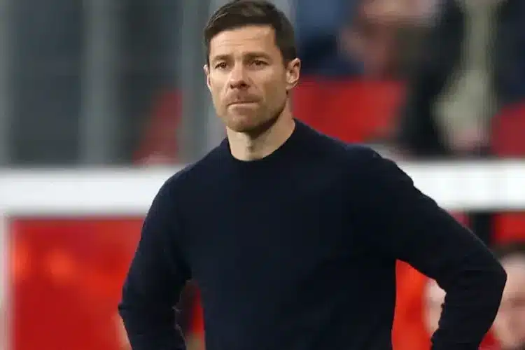 Leverkusen phả hơi nóng vào Bayern