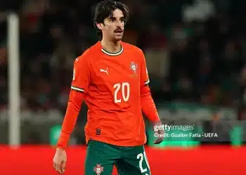 Người hùng Bồ Đào Nha lọt vào tầm ngắm MU