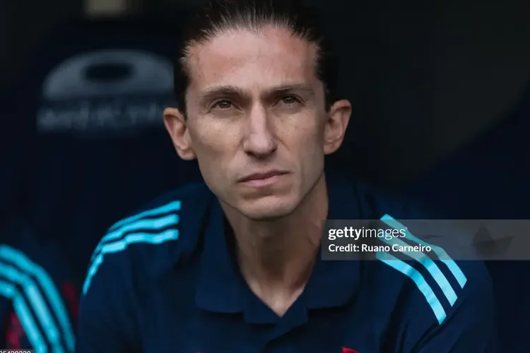 Các HLV e ngại việc dẫn dắt tuyển Brazil lúc này