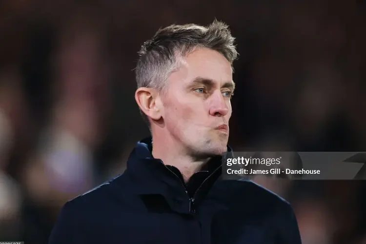 HLV Ipswich chán nản khi thất thế trong cuộc đua với Wolves