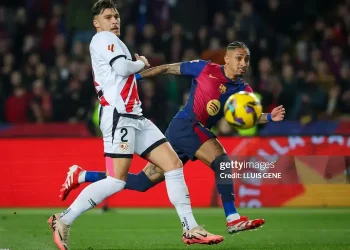 Liverpool khóa mục tiêu mua hậu vệ phải trước mũi Barcelona