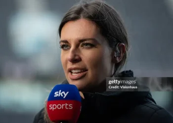 MC là bạn gái của HLV trẻ nhất 5 giải hàng đầu châu Âu bị nhiễm trùng não