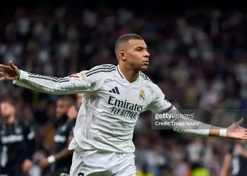 Mbappe khiêm tốn khi san bằng kỷ lục của Ronaldo