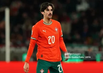 Barcelona vượt khó nhờ chuyển nhượng khôn ngoan